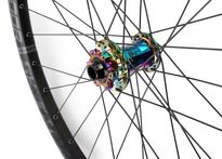 Koło przednie DARTMOOR Shield 26'' czarne anodowane z piastą w kolorze petrol 32h - 2